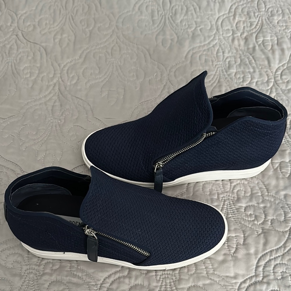 Navy Blue Slip-On Sneakers with Zipper